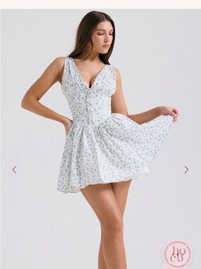 House of CB FABRIZIA
White Bluebell Print Corset Mini Dress